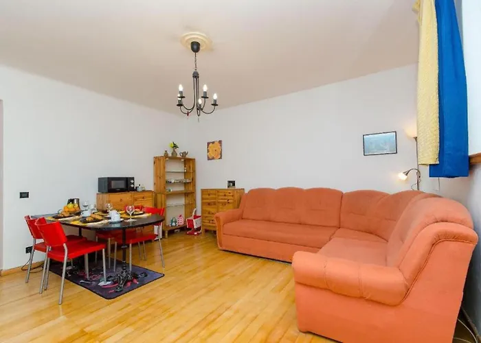 Big Apartman For2Or3Or4